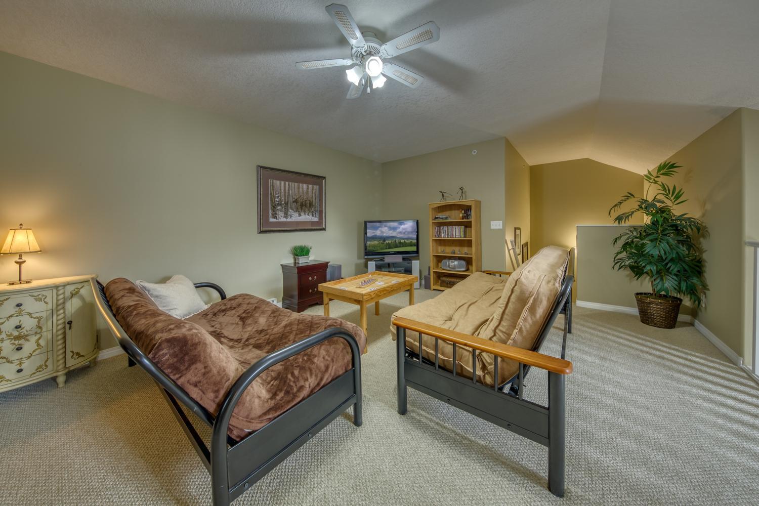 The Peaks 3 Bedroom Mountain View Condo Рейдиум-Хот-Спрингс Экстерьер фото