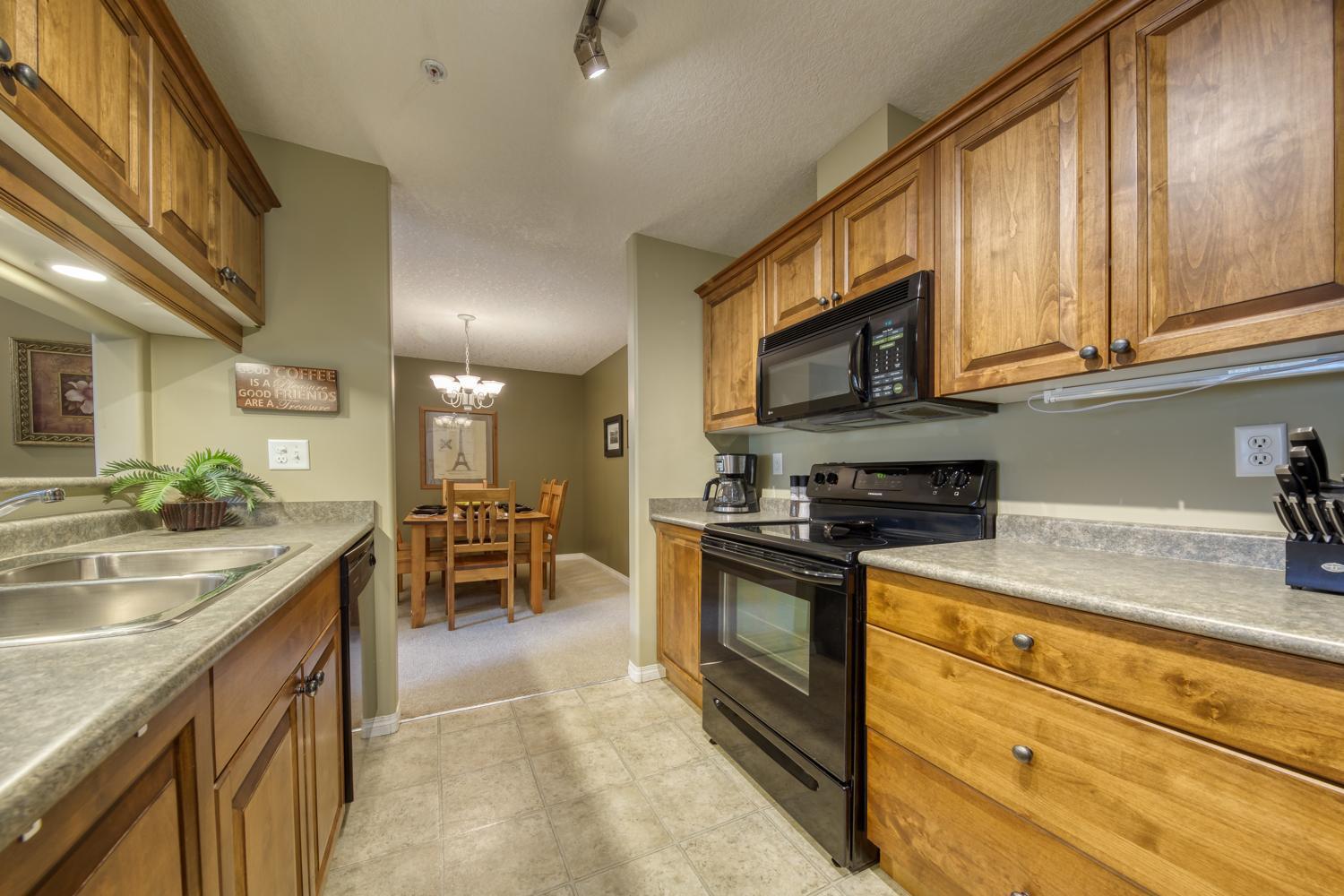The Peaks 3 Bedroom Mountain View Condo Рейдиум-Хот-Спрингс Экстерьер фото