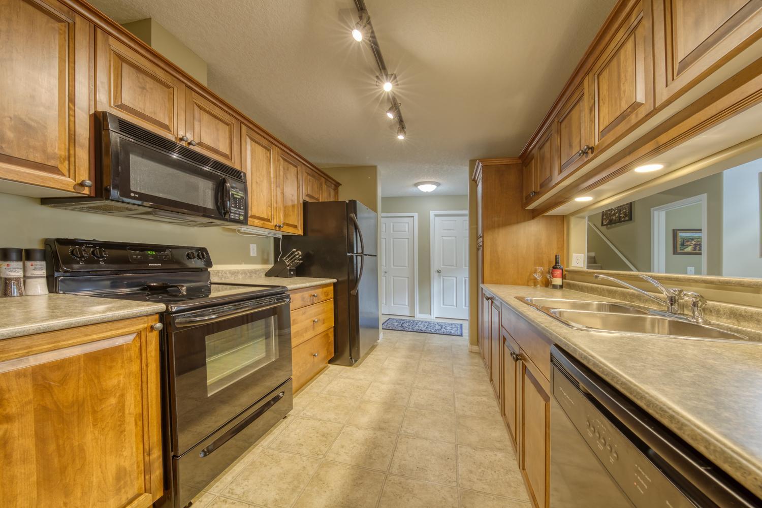 The Peaks 3 Bedroom Mountain View Condo Рейдиум-Хот-Спрингс Экстерьер фото